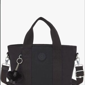 KIPLING
Minta Shoulder Bag